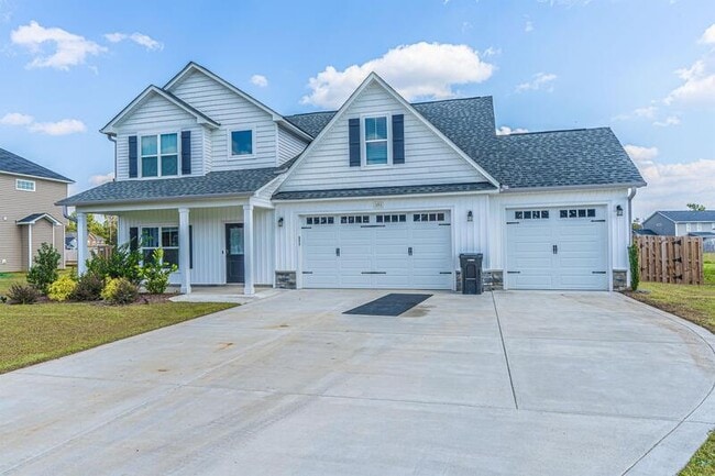 Building Photo - 151 Titleist Ct