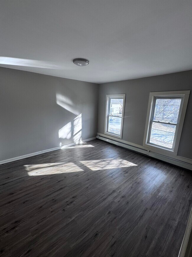 Building Photo - 35 South St