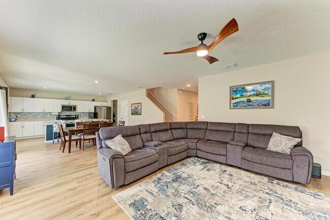 Building Photo - Beautiful Home For Rent In Crosswind Point!