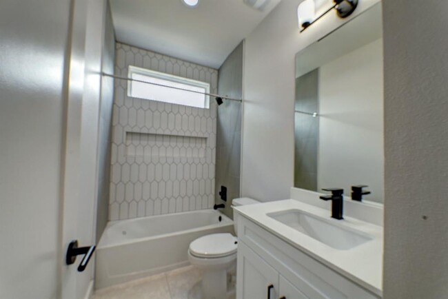 Building Photo - 4424 Hank Ave