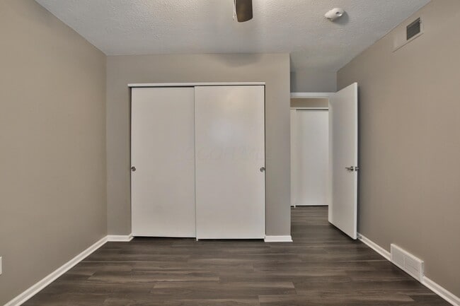 Building Photo - 914 Tradewind Dr