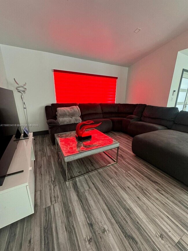 Building Photo - 41 NW 136th Ct