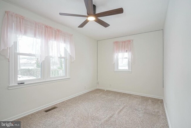 Building Photo - 20 Landing Rd