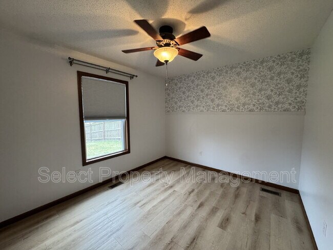 Building Photo - 1808 Noble Kinsmen Pl