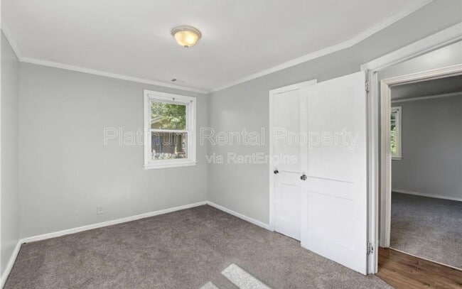 Building Photo - 2612 Loghaven Dr NW