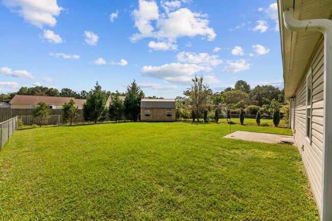 Building Photo - 131 Oakley Dr