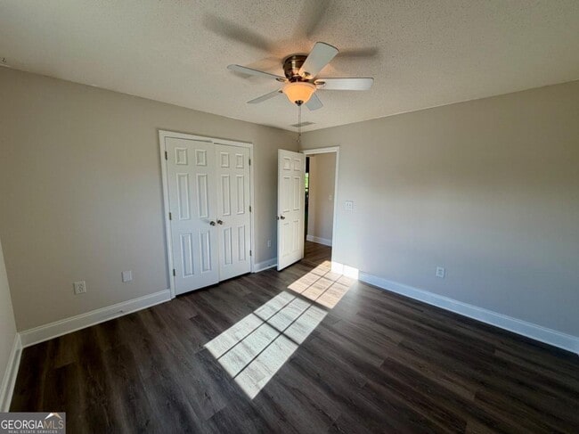 Building Photo - 344 McKibben Dr