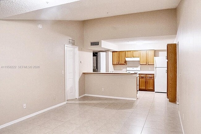 Building Photo - 9909 Westwood Dr