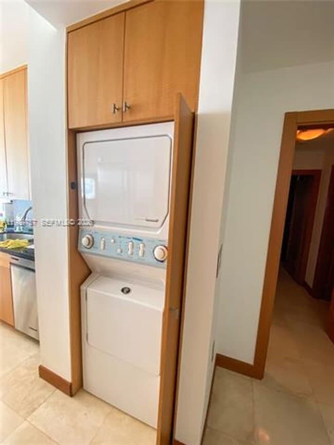 Building Photo - 6301 Collins Ave