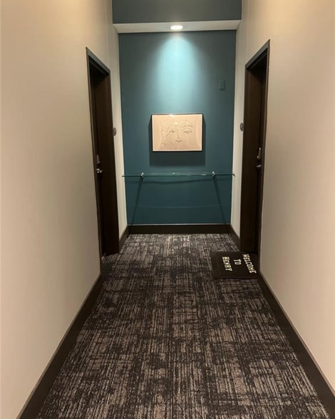 Building Photo - 4100 Forest Park Ave