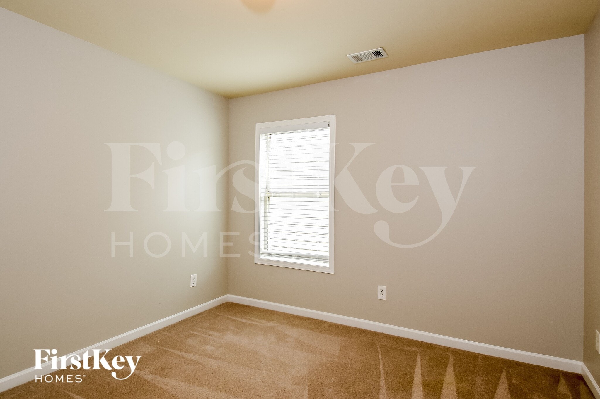 Building Photo - 415 Belmont Way