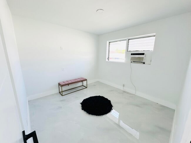 Building Photo - 2316 Freedom St