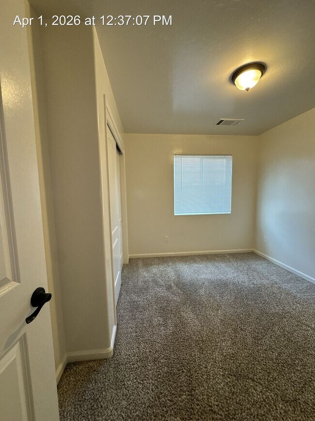 Building Photo - Charming 4 Bedroom House For Rent!!