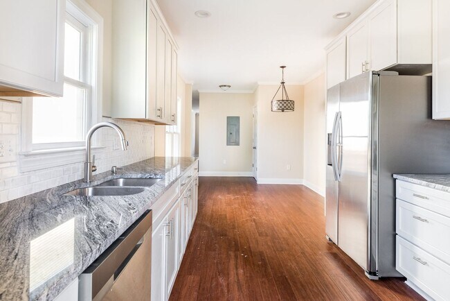 Building Photo - Stunning 2 Bedroom in Churchill Coming soon!