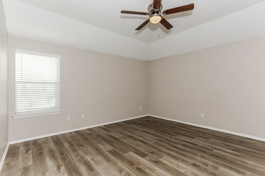 Building Photo - 12437 Seven Eagles Ln