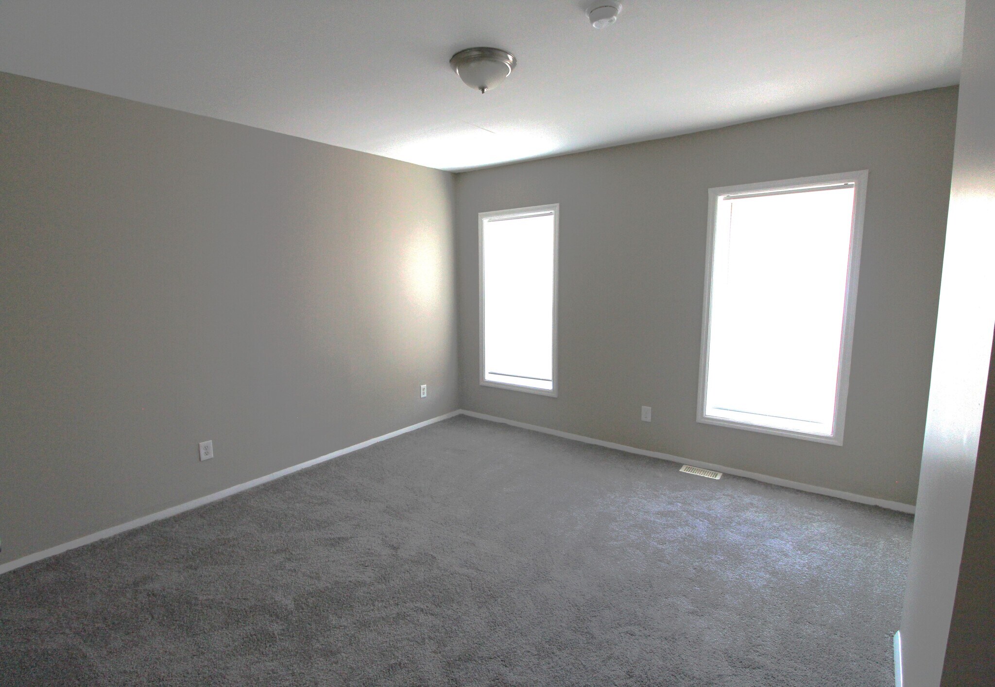 BR1 - 392 N Garfield Ave