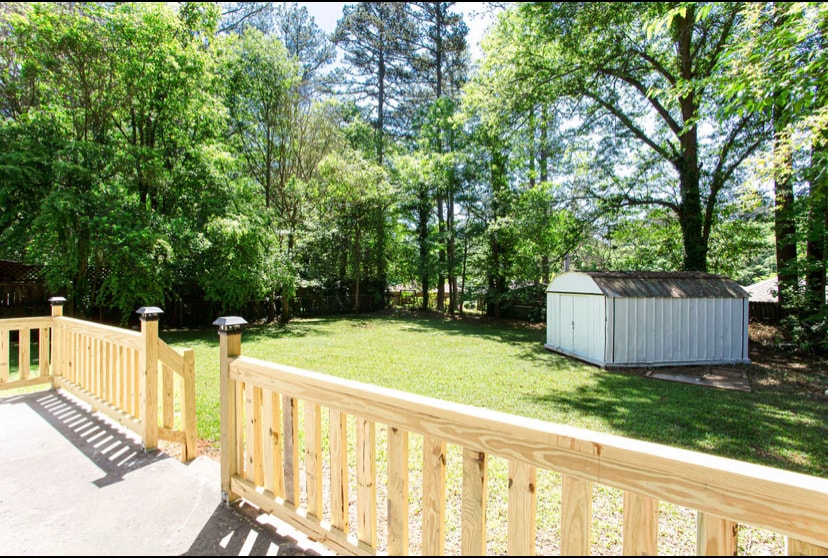 Building Photo - 1155 Evelyn Drive