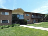 Building Photo - 7425 Brookdale Dr