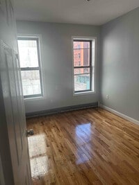 Building Photo - 462 Zerega Ave