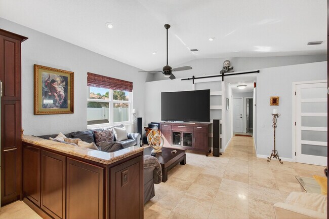 Building Photo - 7076 Middlebury Dr