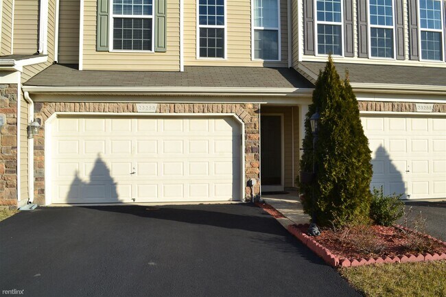 Building Photo - 4 br, 3.5 bath House - 23286 Connie Marie Ter