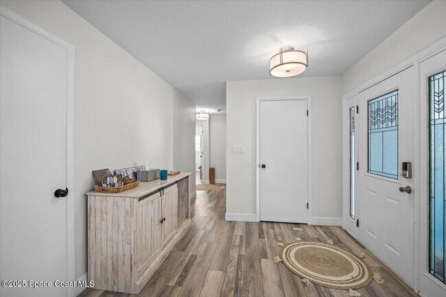 Building Photo - 1158 Samar Rd