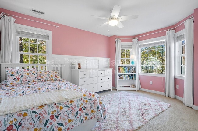 Building Photo - 9069 Brigadier Rd