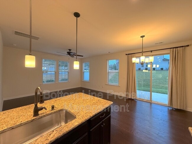 Building Photo - 5688 Garrow Glen Rd
