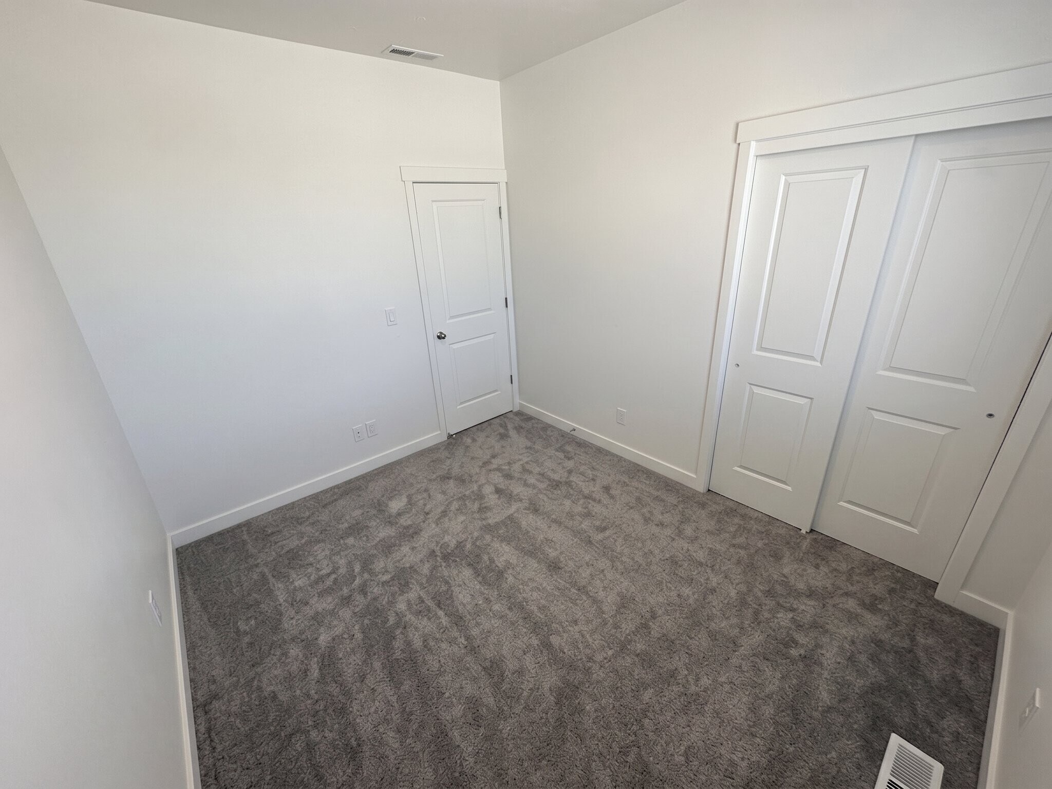 Building Photo - 476 S 900 W