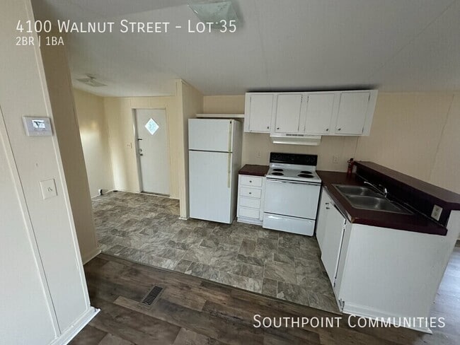 Building Photo - 4100 Walnut St