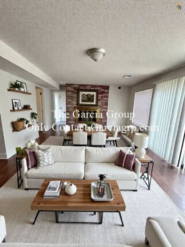 Building Photo - 17050 SE Gurnee Ave