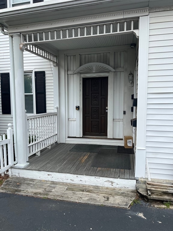 Primary Photo - 104 South St