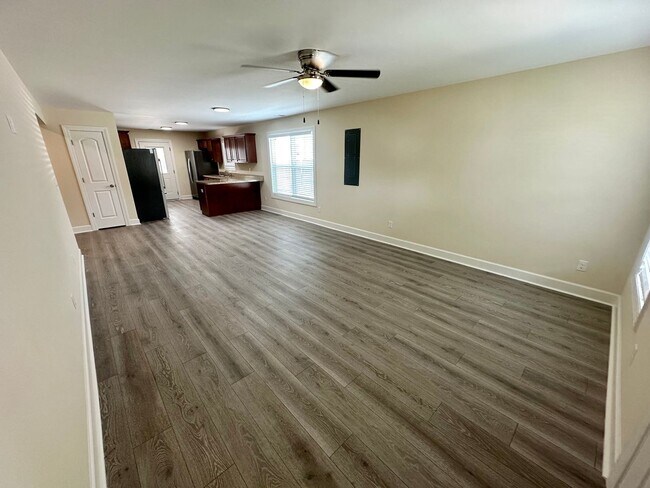 Building Photo - Brand New! Pre-leasing 26-27 Students