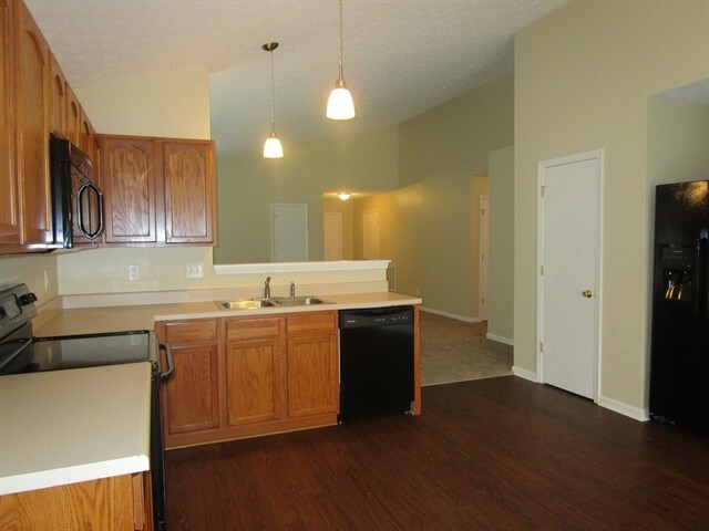 Building Photo - 1283 Spring Lake Dr
