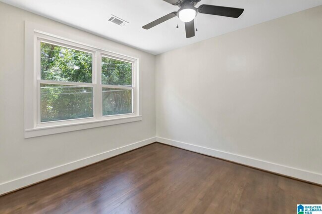 Building Photo - 1701 Valley Ave