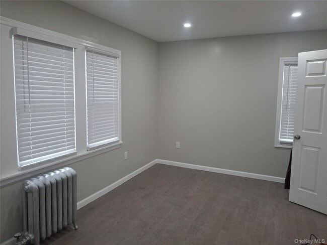 Building Photo - 194-14 115th Rd