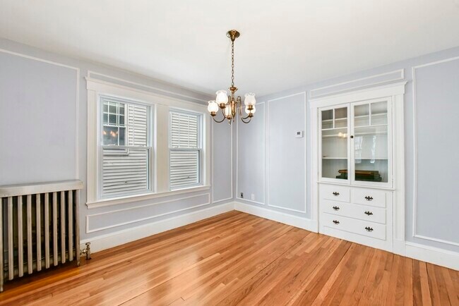 Building Photo - 22 Wyvern St