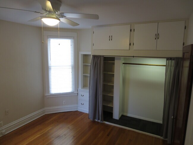 Bedroom 1 - 2453 W Wilson Ave