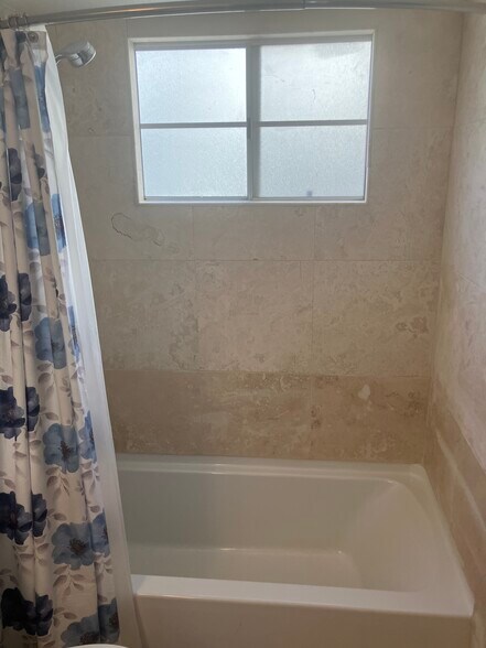 Building Photo - 11333 N 92nd St