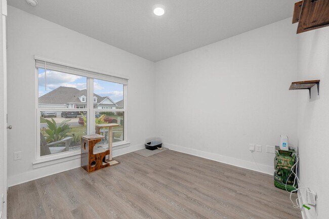 Building Photo - Your Gulf Breeze Dream Home Awaits in Forest Bay