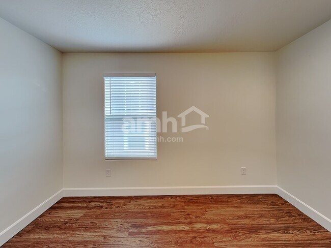 Building Photo - 11068 S Stream Rock Rd