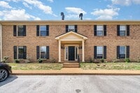 Building Photo - Desirable Brentwood Trace 2 Bedroom Condo ...