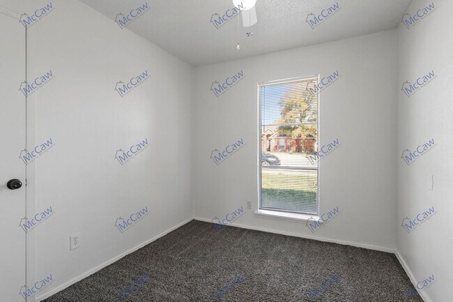 Building Photo - 3022 Kyle Rd