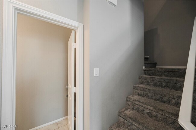 Building Photo - 6679 Velletri St.