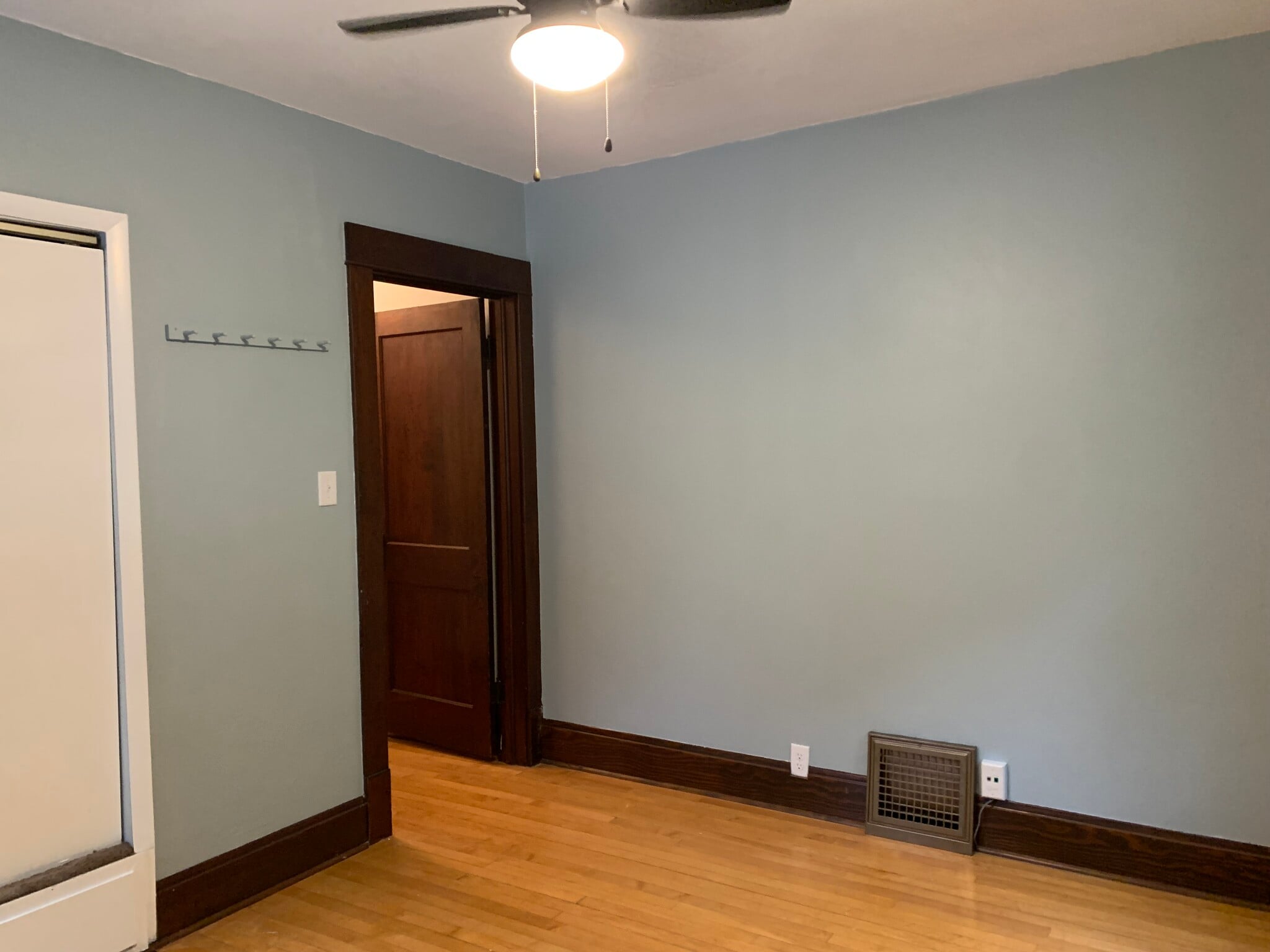 Building Photo - 1232 Porlier St