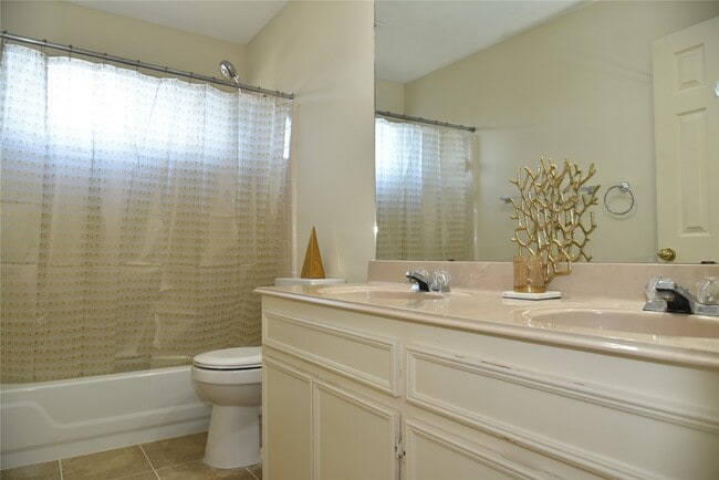 Building Photo - 12322 Wealdstone Dr