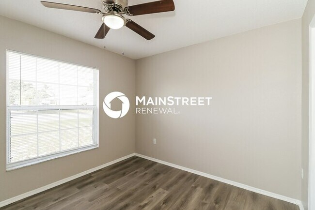Building Photo - 4 Bedroom Pet-Friendly Home in LAKELAND, FL with Main Street Renewal