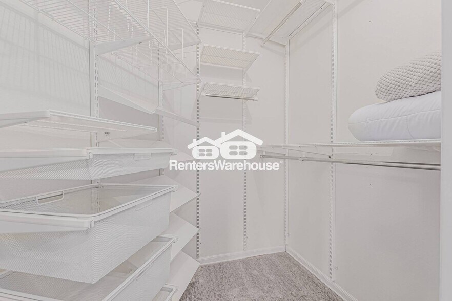 Building Photo - 10871 W Buccaneer Dr