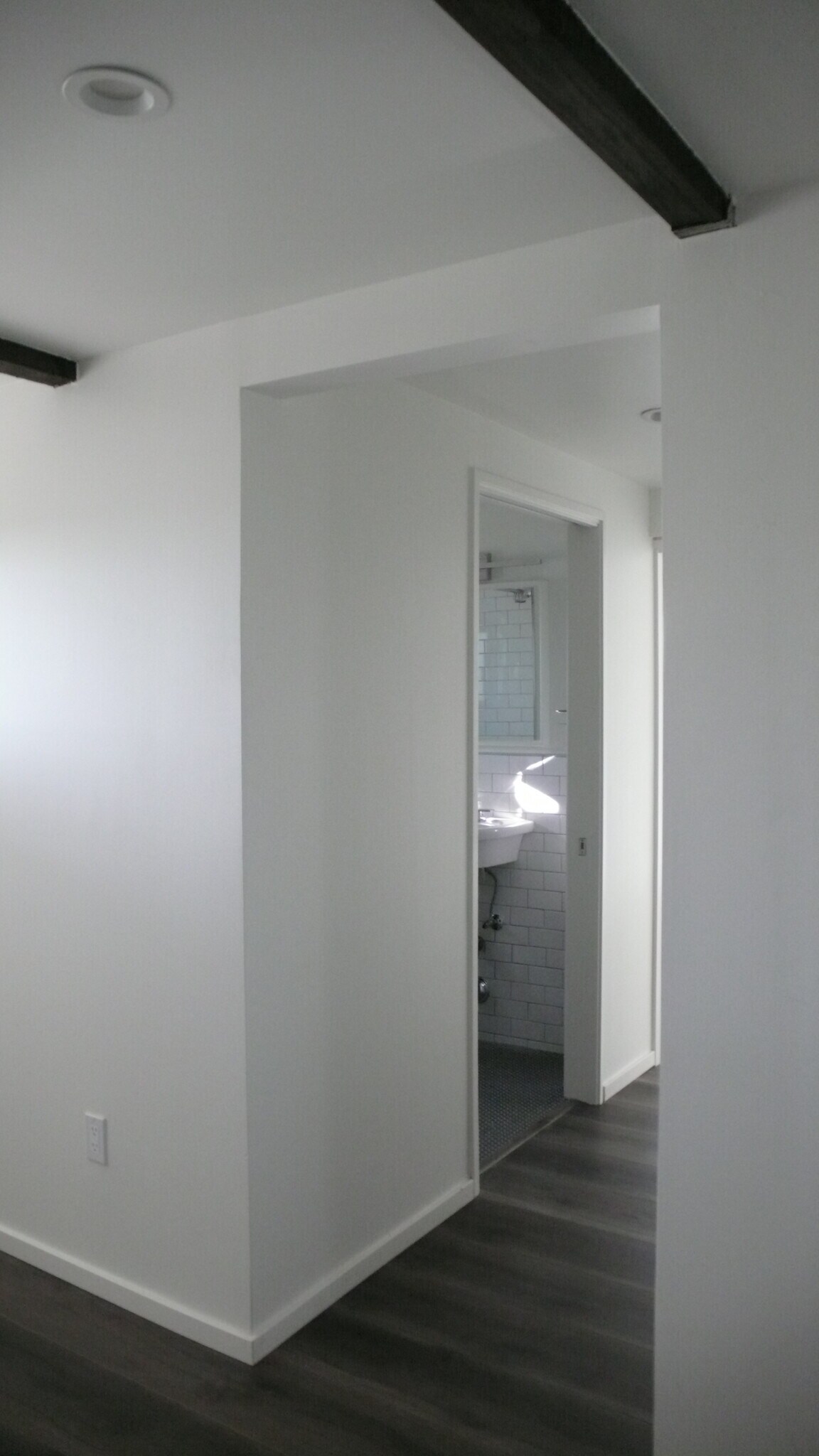 Building Photo - 754 N Avenue 66