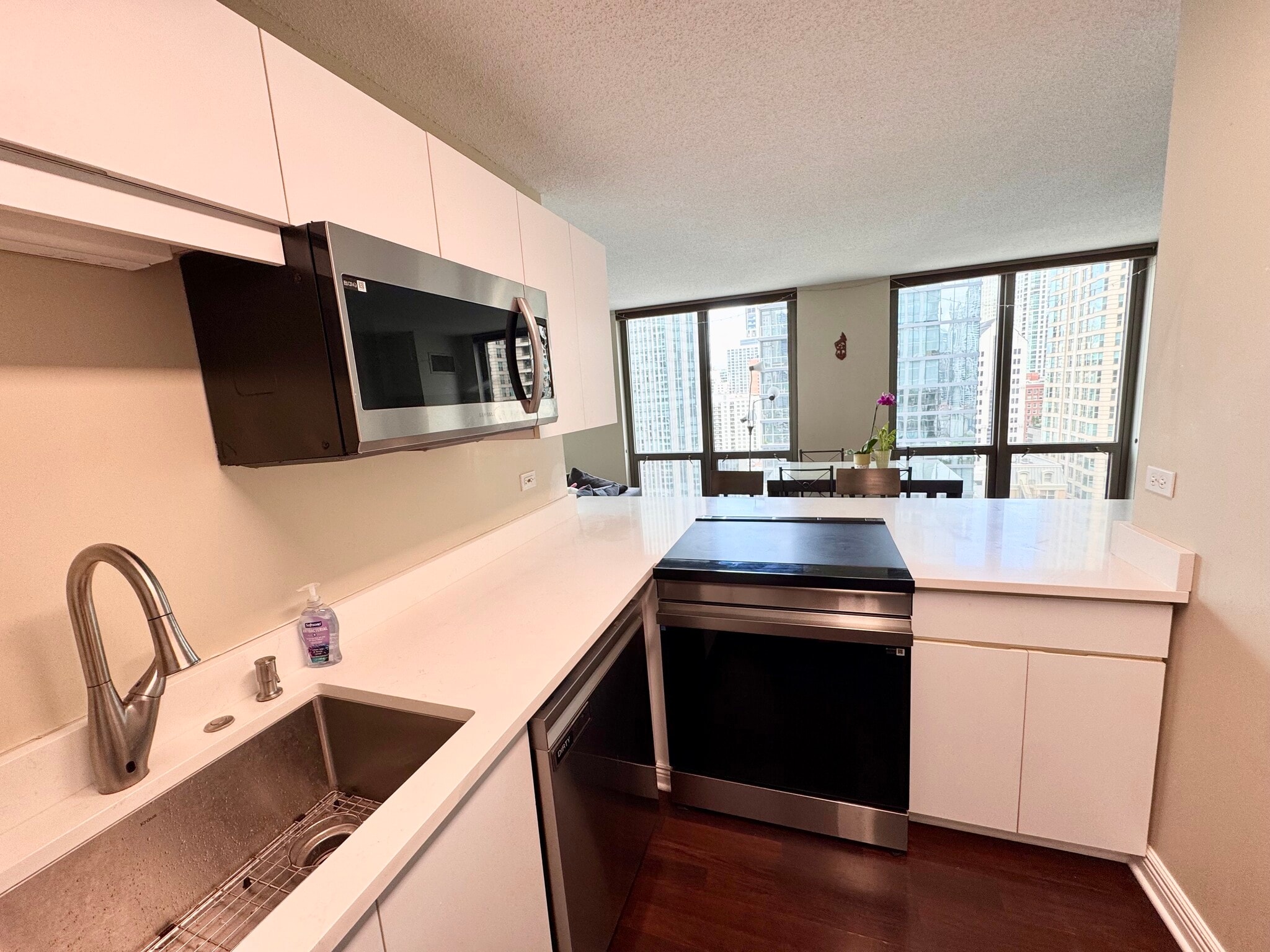 Kitchen - 2 E Erie St